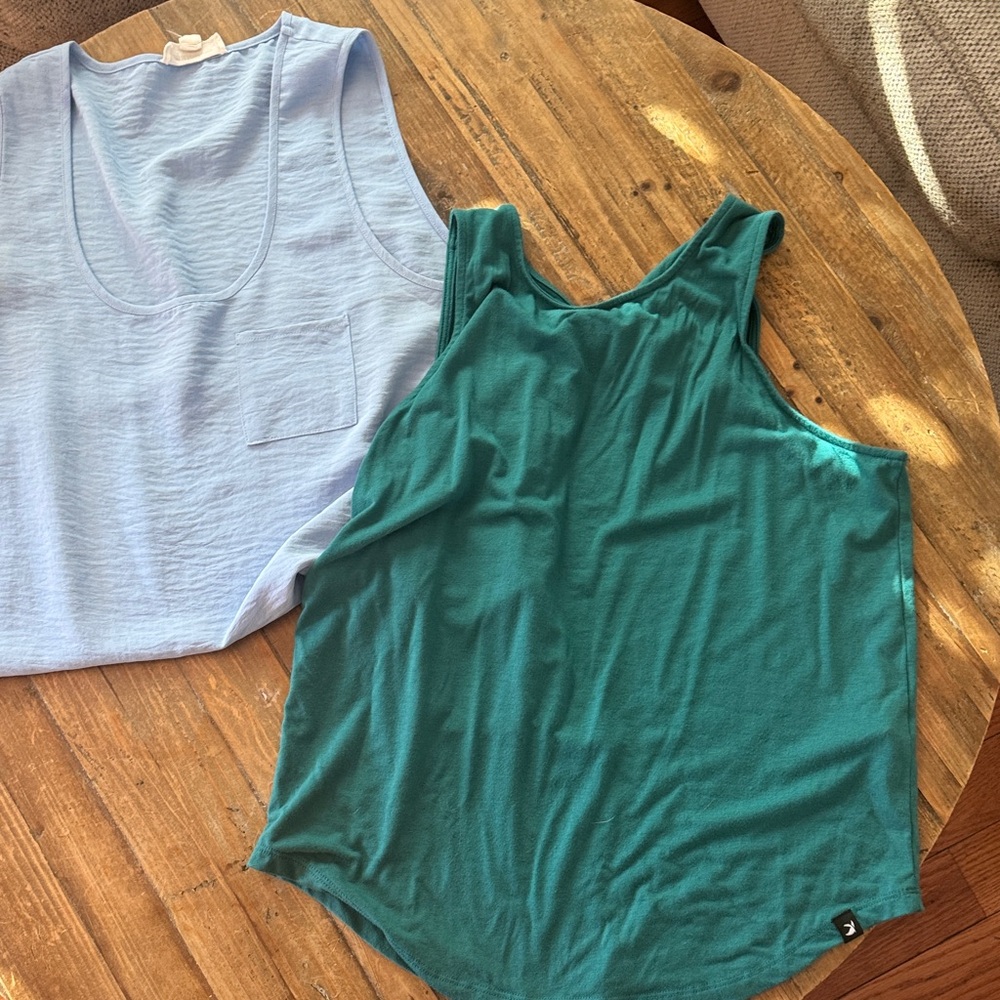 Glyder Women's Light Blue and Teal Tank Tops